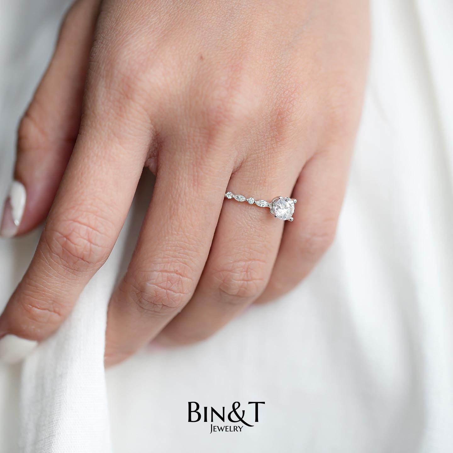 DAISY RING