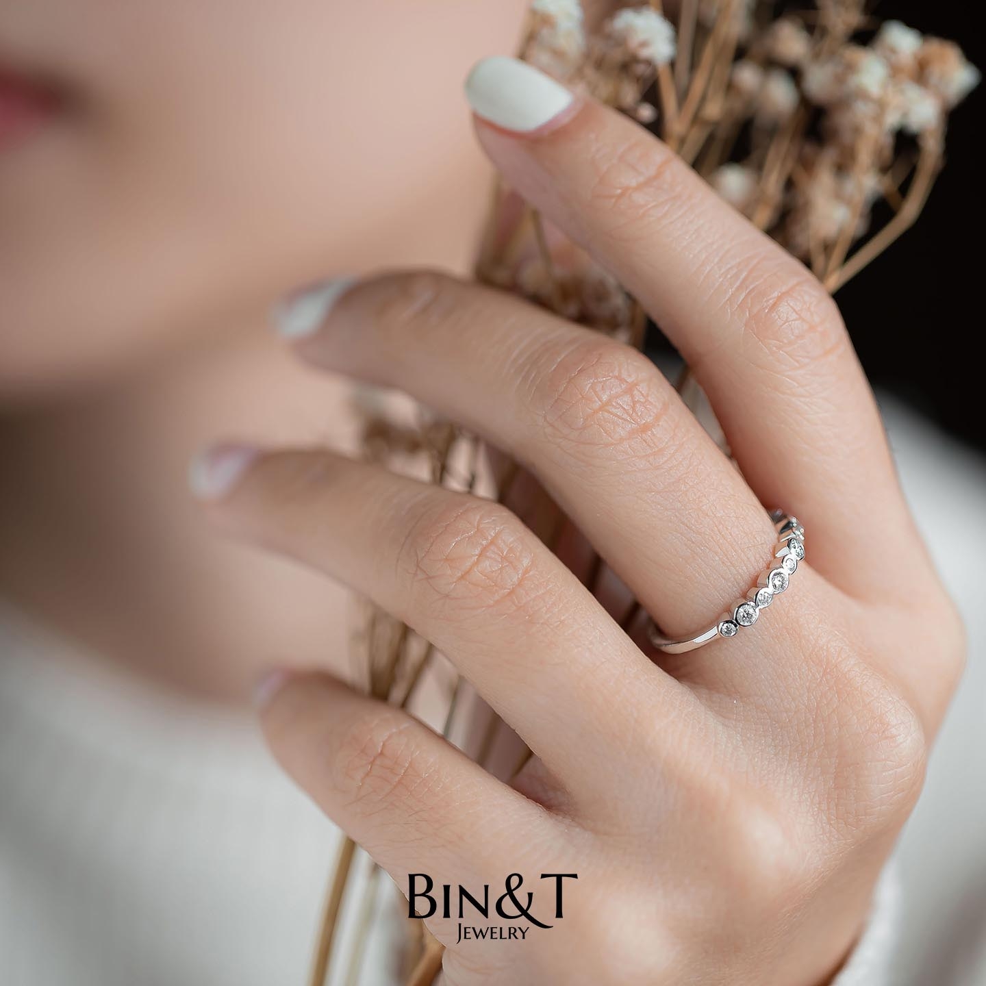 Half Round Eternity Ring ver 2