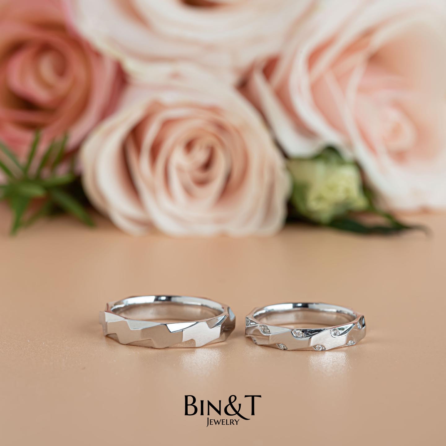 Ziczac Wedding Bands