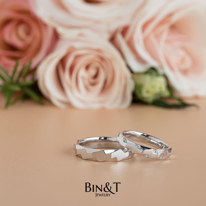 Ziczac Wedding Bands