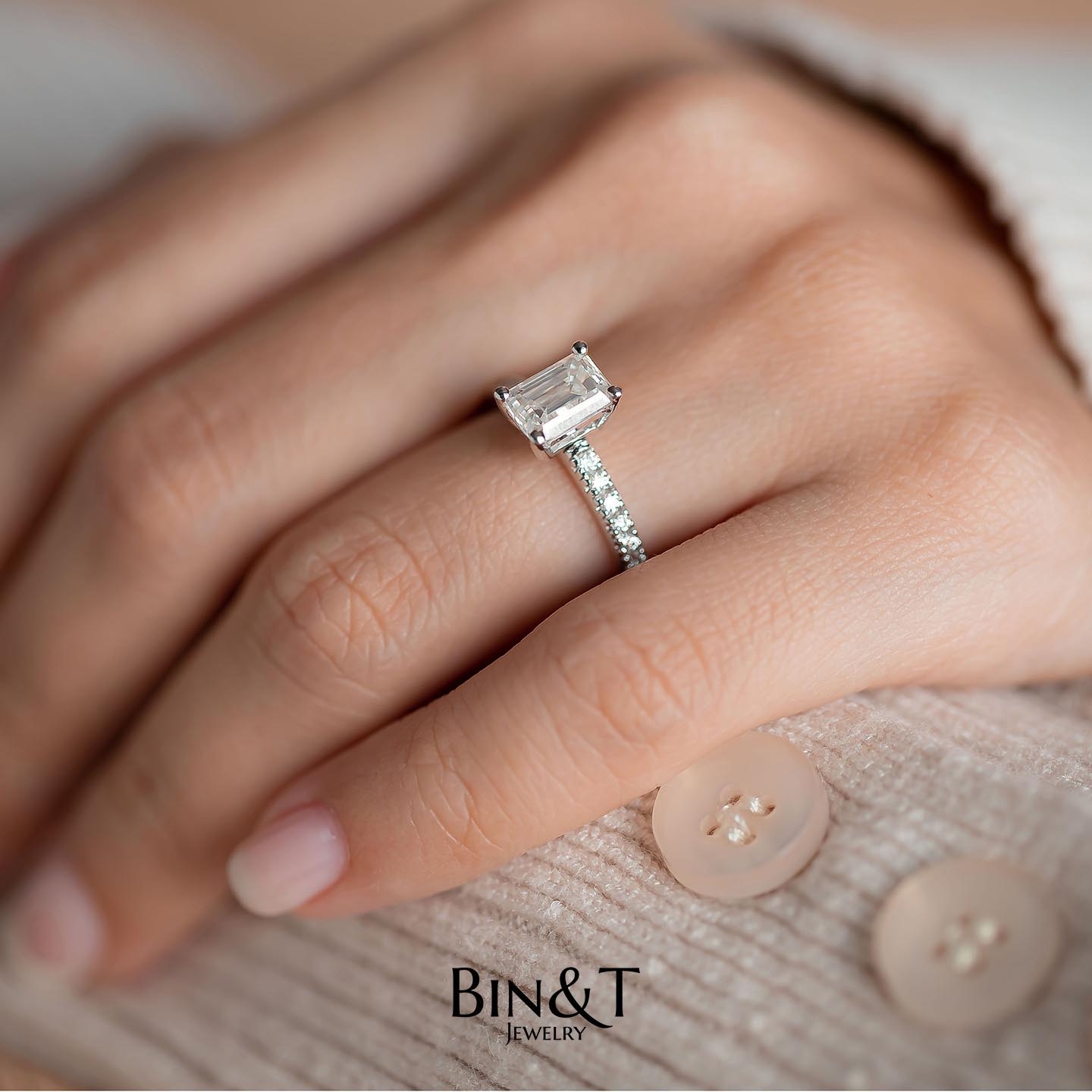 EMERALD CUT PAVE RING