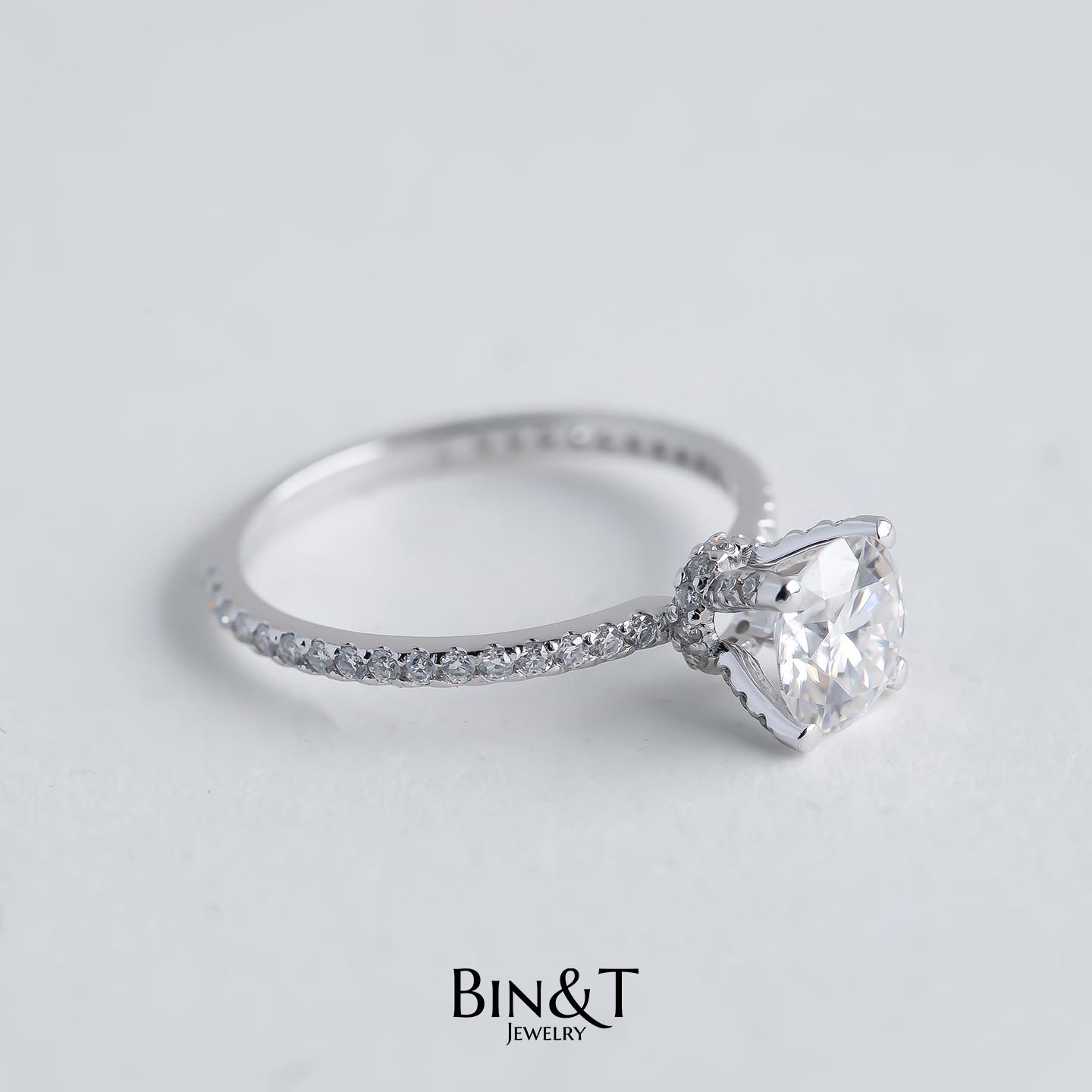 CROWN PAVE RING