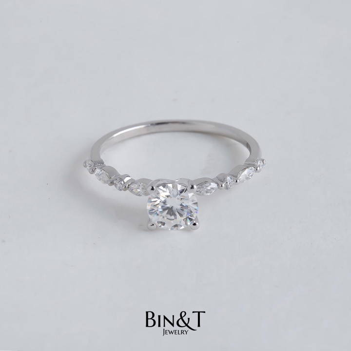 DAISY RING
