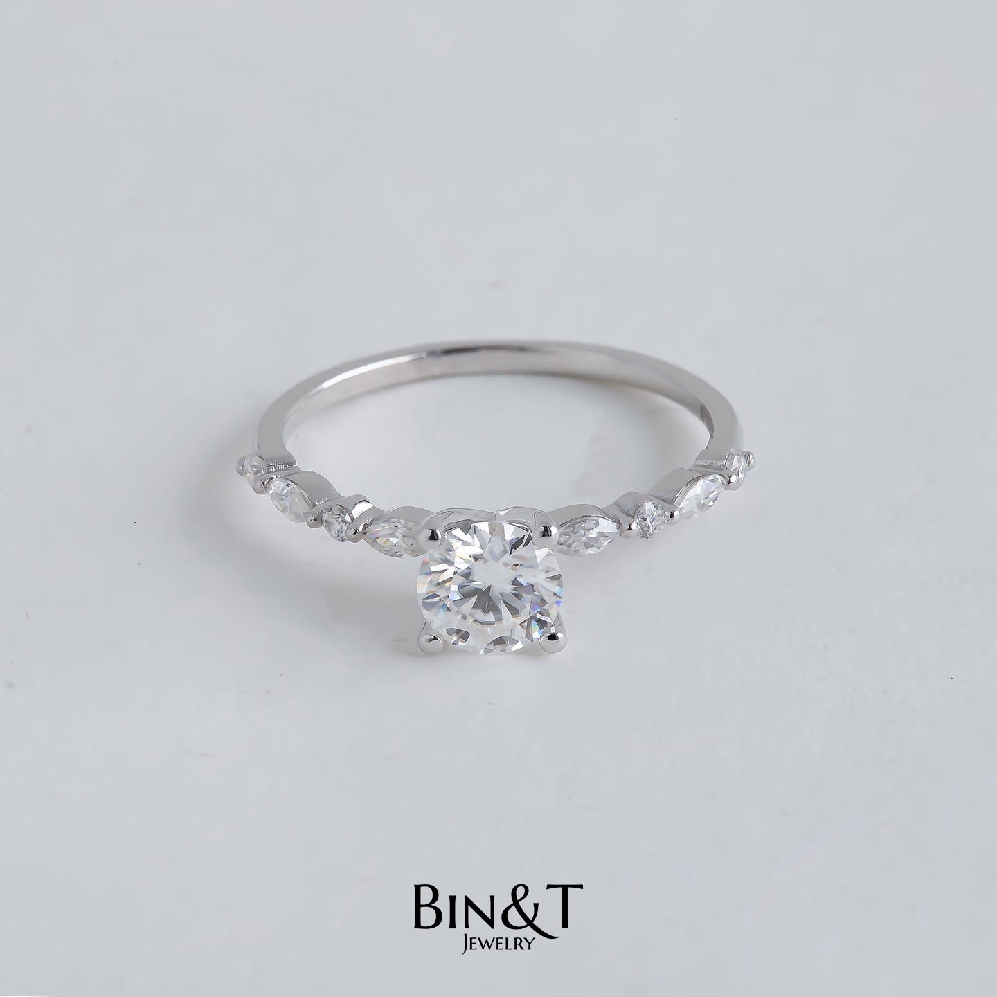 DAISY RING