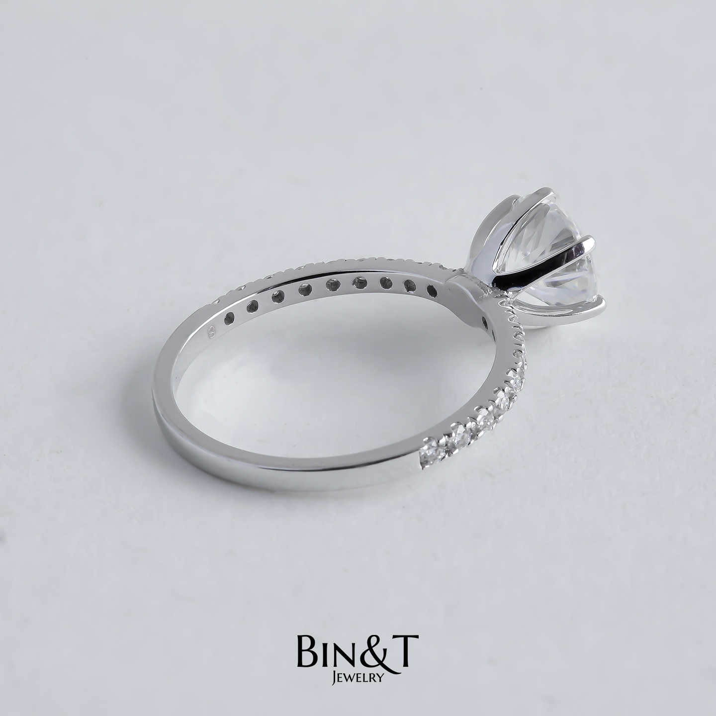 SIX-PRONG ROUND PAVE RING